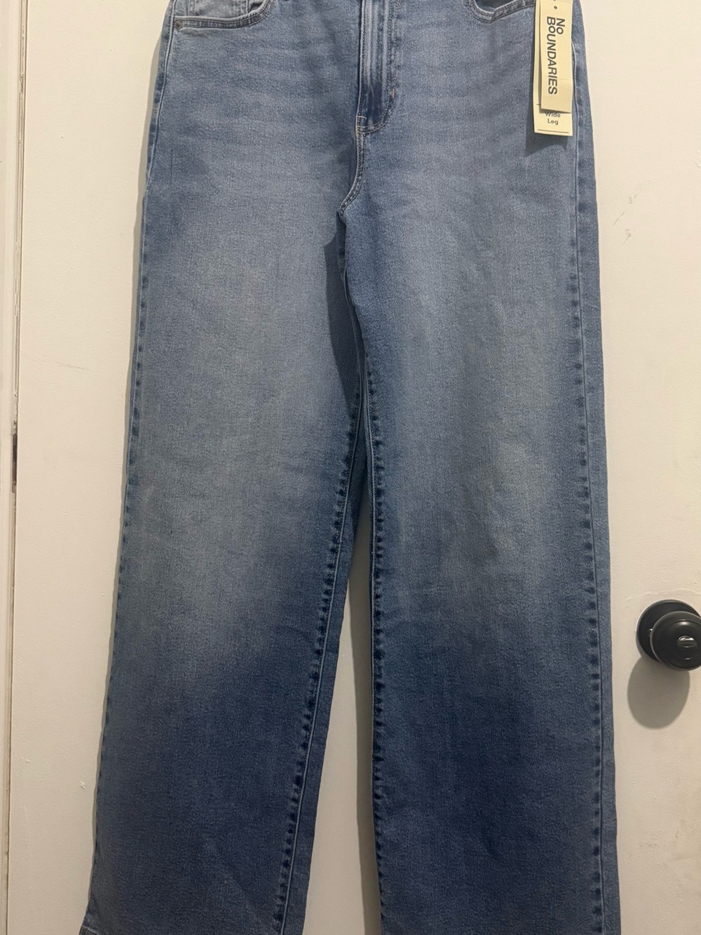 Wide Leg Star Pocket Jeans NWT Size M (8–10) Boundaries - Picture 2 of 5